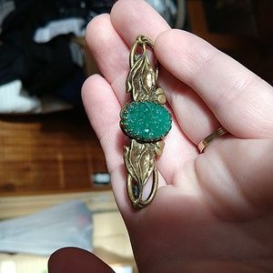 Vintage brooch art nouveau style jade green color glass flower leaf floral pin